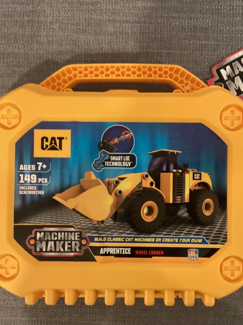 NWT CAT Machine Maker Apprentice Wheel Loader Build a Toy ages 7 and up